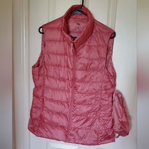 Uniglo vest